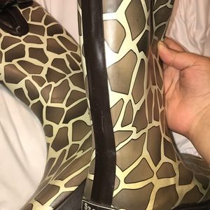 Women’s rain boots